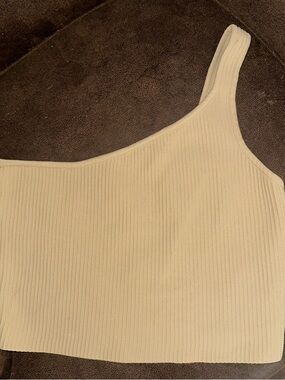 Le Lis Beige Ribbed One-Shoulder Crop Top - S